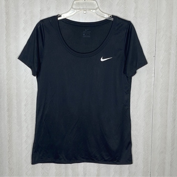 ❤️ NIKE Womens Dri Fit black top workout Shirt Size M - Picture 2 of 5